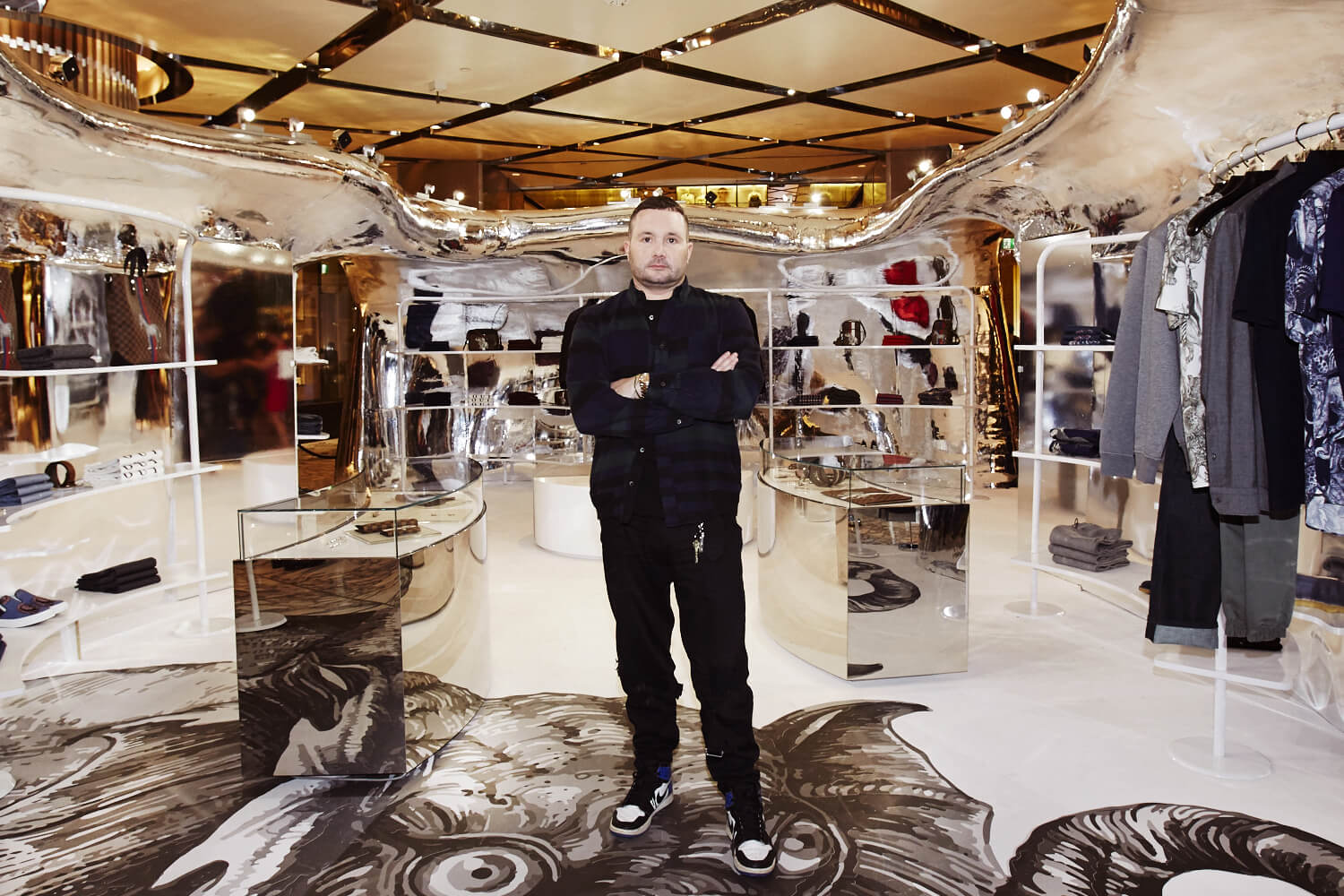 KIM JONES BIDS FAREWELL WITH FINAL COLLECTION FOR LOUIS VUITTON