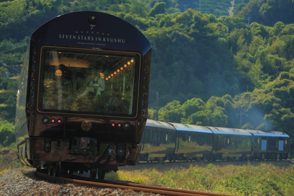 Hop on these luxury trains for an impeccable holiday experience Hop on these luxury trains for an impeccable holiday experience