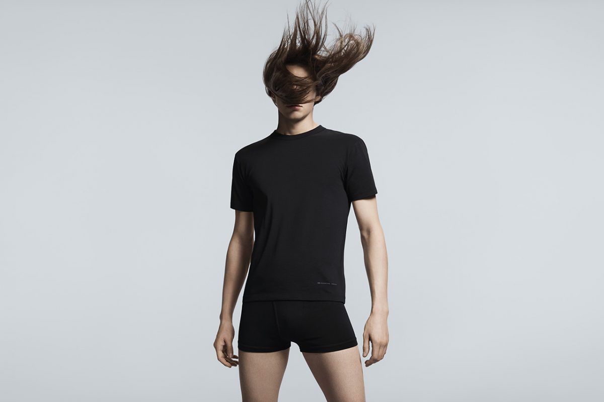 Alexander Wang x Uniqlo heattech black top