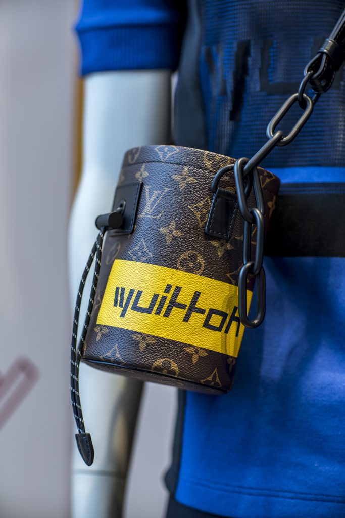 LV CHALK NANO BAG, 名牌, 手袋及銀包- Carousell