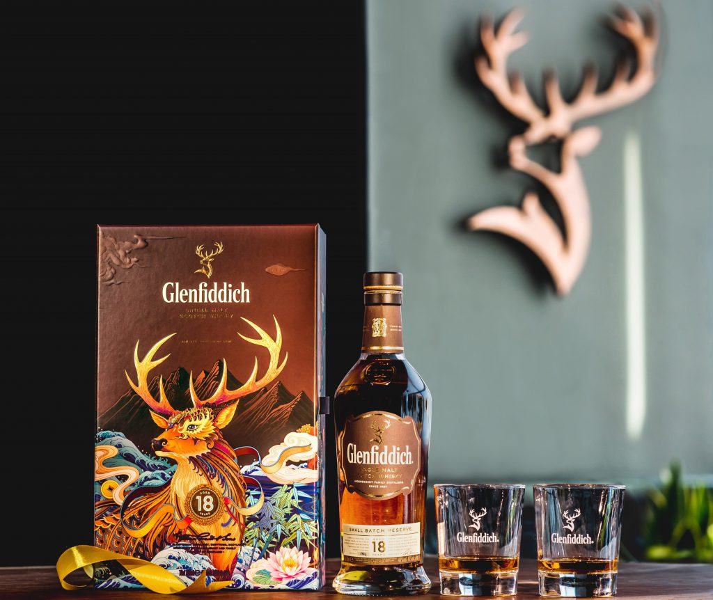 Glenfiddich packs by Rlon Wang Glenfiddich packs by Rlon Wang