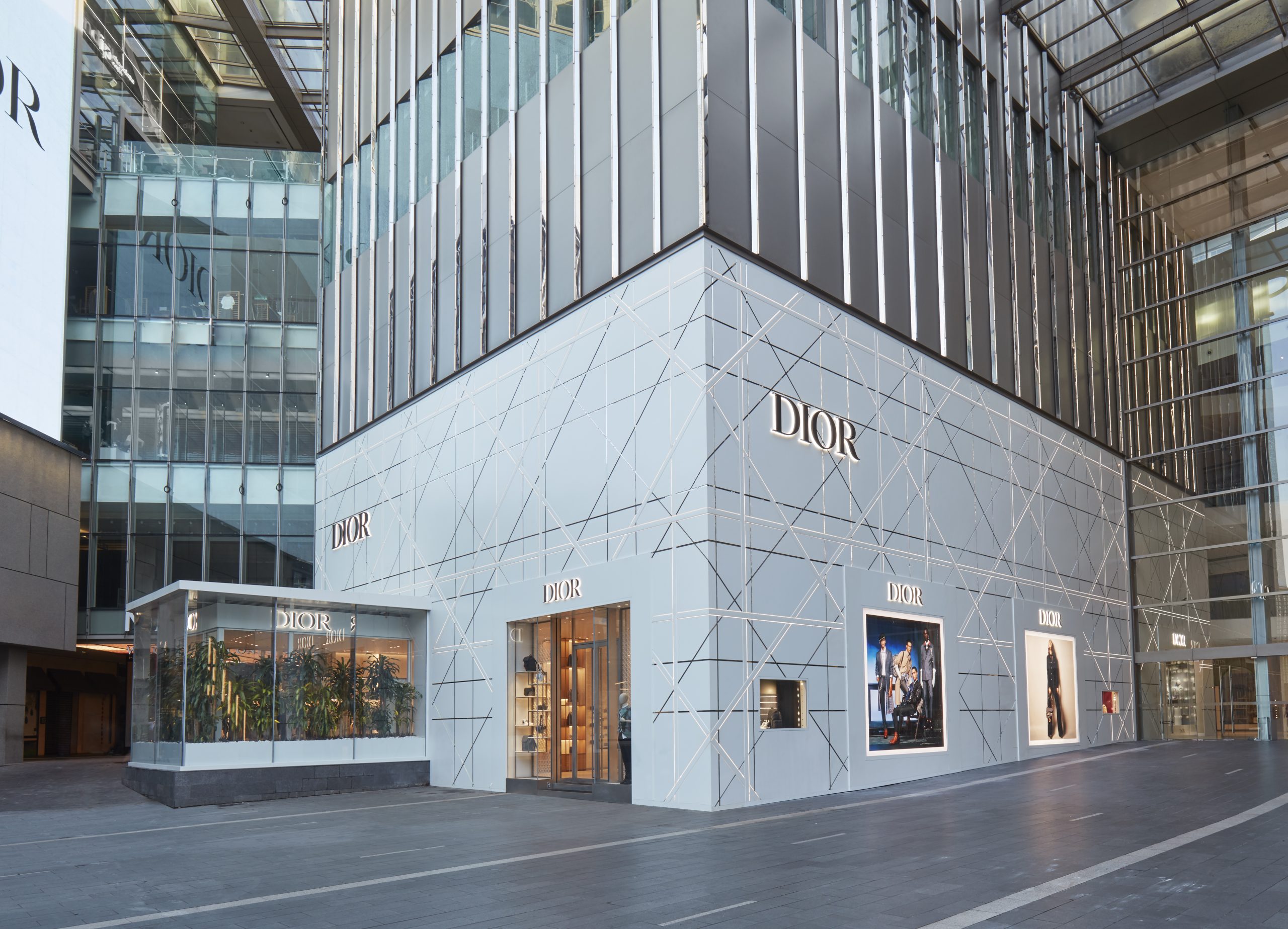 dior mall