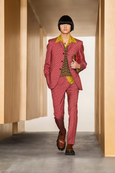 New La Greca monogram bowed at Versace's A/W21 show - Men's Folio Malaysia