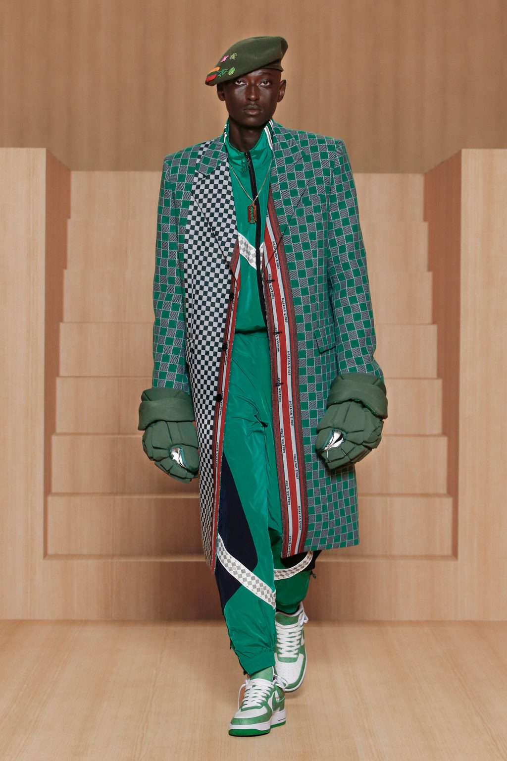 Explore the Louis Vuitton Men’s Spring Summer 2022 Collection - Men's ...