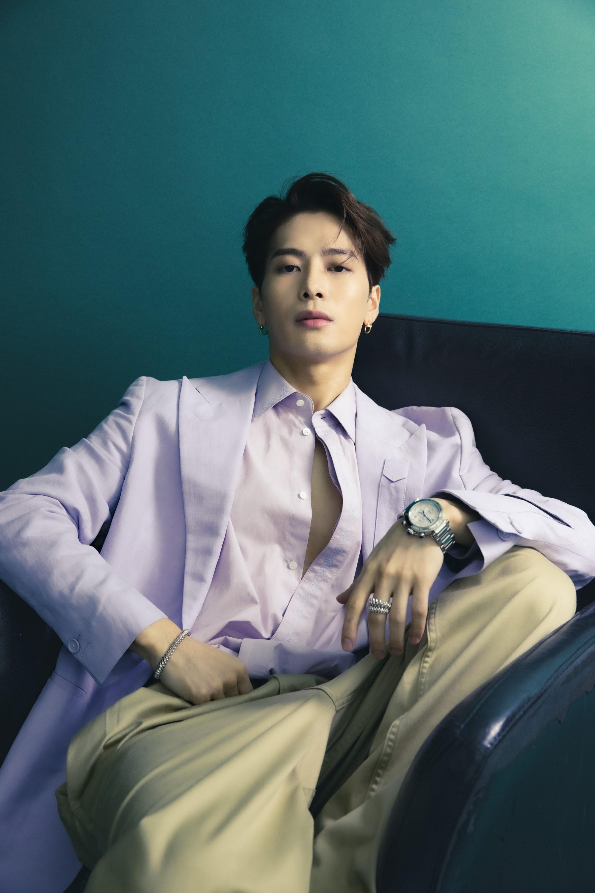 Be ready to be blown by 'MAGIC MAN' Jackson Wang!