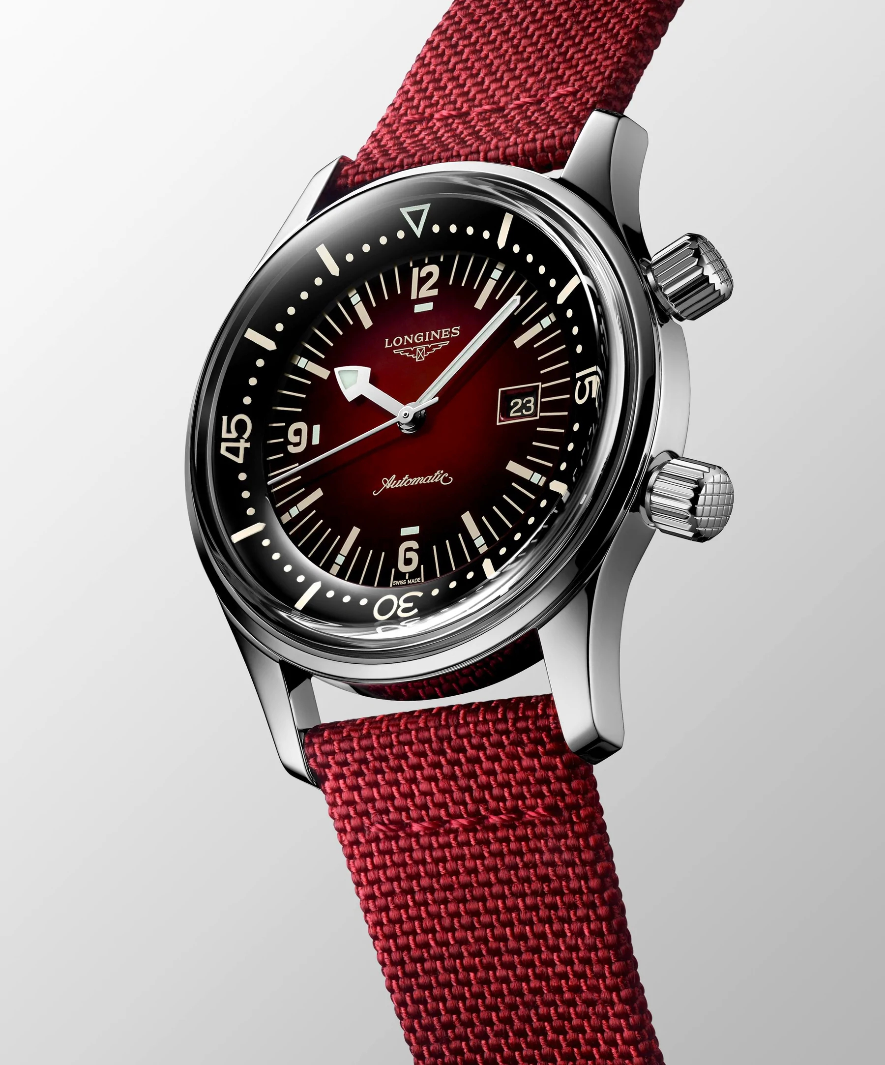 Longines celebrates Independence Day with Legend Diver Watch