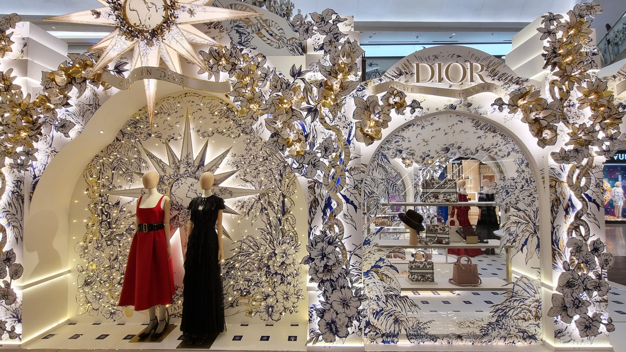 Mua Dior Jador Eau De Parfin Coffret Christmas Coffret Gift 2021 Shopper  Set Limited Edition trên Amazon Nhật chính hãng 2023  Giaonhan247
