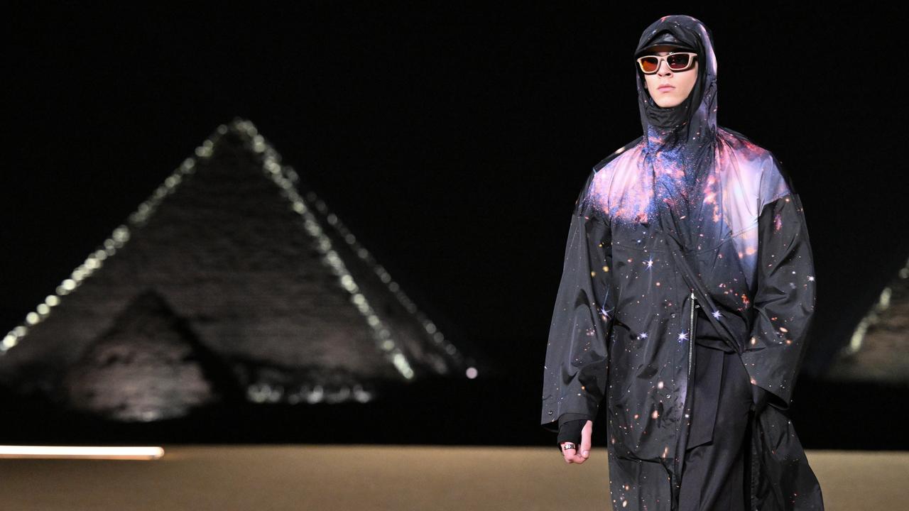 Guided by the stars Dior debuts its Fall Mens 2023 collection against the  Great Pyramids of Giza  LVMH