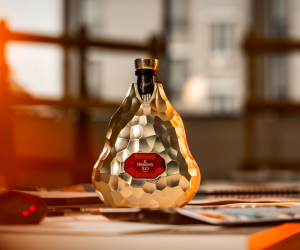 Hennessy collaborates with Jean-Michel Othoniel